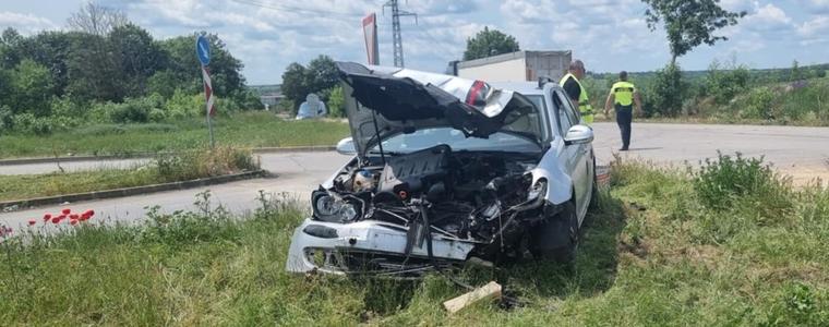 Жена е с фрактура на ръката след катастрофа по околовръстния път на Добрич