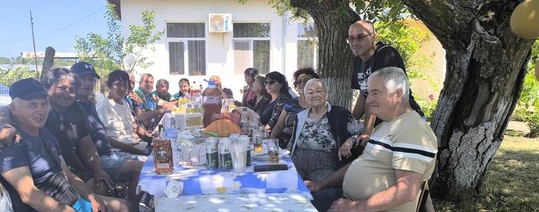 На Петдсетница празнува село Божурец