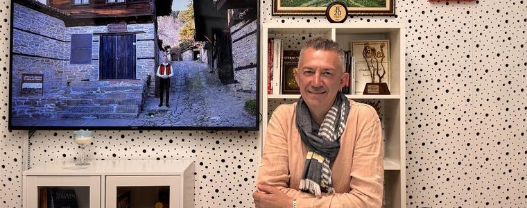 Стоян Варналиев представя нова песен и клип към нея (ВИДЕО)