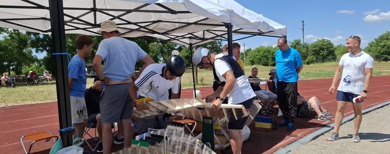 Световният елит в авиомоделния спорт дойде в Шабла