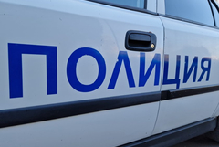 Задържаха неправоспособен младеж да управлява колесен трактор
