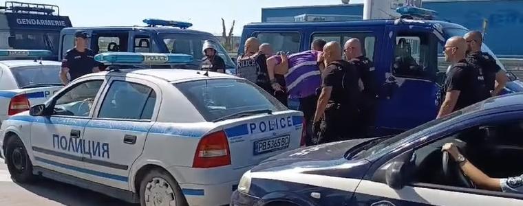 Арест на протеста на горските служители на АМ "Тракия"