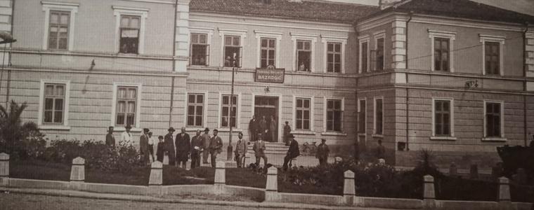 Изложба  „Някога в Добрич“ е експонирана в Областна администрация  