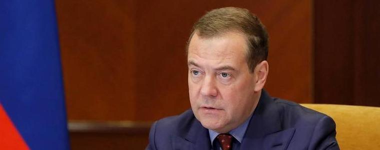Медведев: Ако се наложи, Русия трябва да нанeсe превантивни удари по Запада