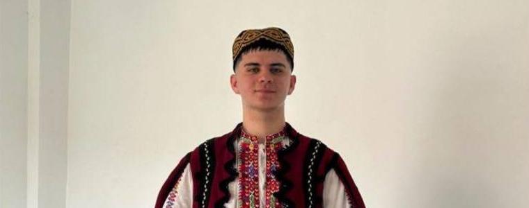 Най-младият танцьор в ПФА „Добруджа“ е първият стипендиант на Фондация „Александър Александров“