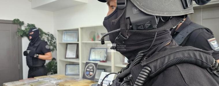 Рекордните над 200 килограма е задържаният кокаин на "Капитан Андреево"