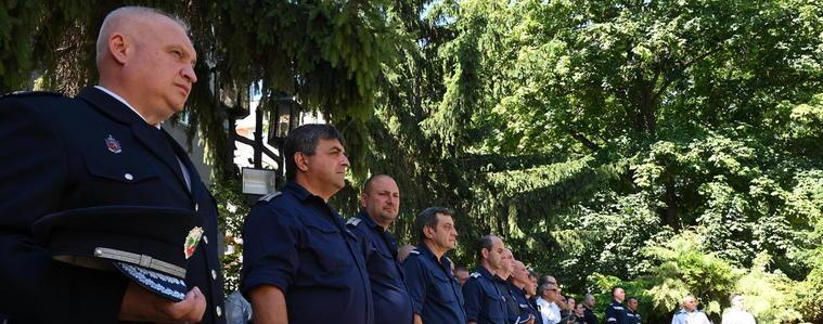 Служителите на ОД на МВР – Добрич отбелязаха в аванс празника си (ВИДЕО)