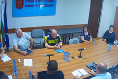 Обсъдиха мерки за подобряване организацията на движение пред магазините край Добрич в посока Бранище