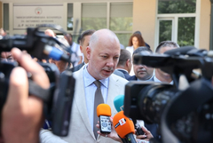 Премиерът: Няма да изкривяваме пазара с прекален контрол, но ще сме безкомпромисни към опитите за спекула 