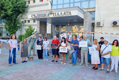 Протест и в Добрич в подкрепа на арестувания кмет на Варна Благомир Коцев