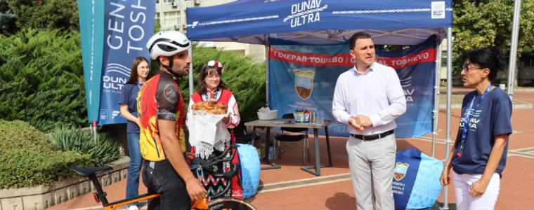 „Дунав Ултра“ премина през площад „Бялата лястовица“ в Генерал Тошево