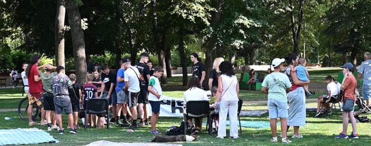 Музикална работилница събра малки и големи в парка на Добрич (ВИДЕО)