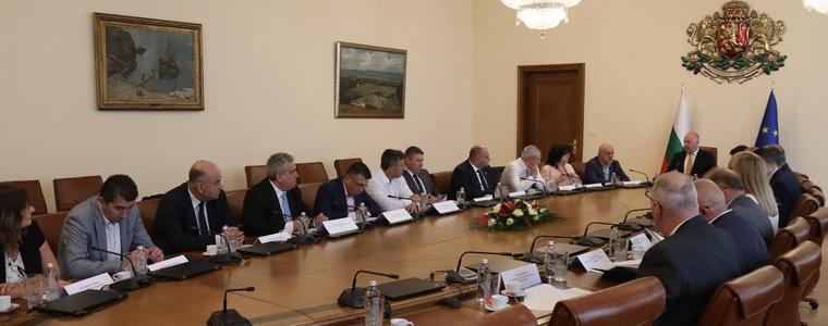 МВР и „Български пощи“ засилват мерките за сигурност при обмена на левове с евро в малките населени места