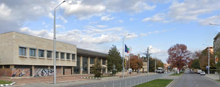 Заради аварията на помпена станция „Алмалии“ районът над жп гара „Юг“ и днес с нарушено водоподаване
