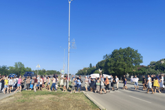 Живеещите в района на Рилските блокове в Добрич излязоха на протест заради лошата инфраструктура