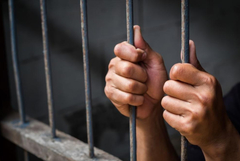 Mъж, убил баща си, ще лежи 18 години в затвора 