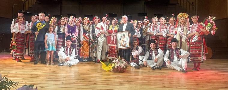 Ансамбъл "Добруджа" представи "Живата памет на времето" (СНИМКИ)