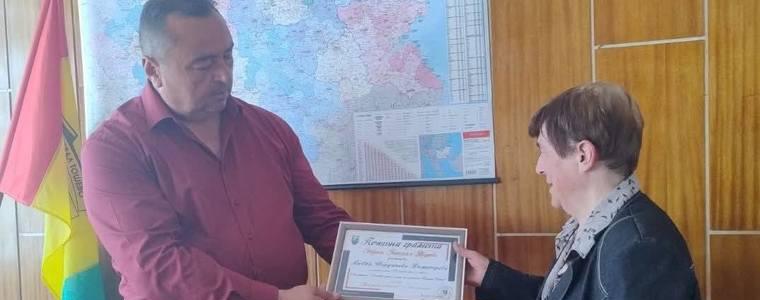 Дългогодишен учител дари своята награда на здравната служба в Кардам (ВИДЕО и СНИМКИ)
