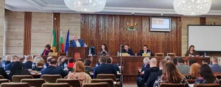 Общинският съвет на град Добрич провежда заседание днес