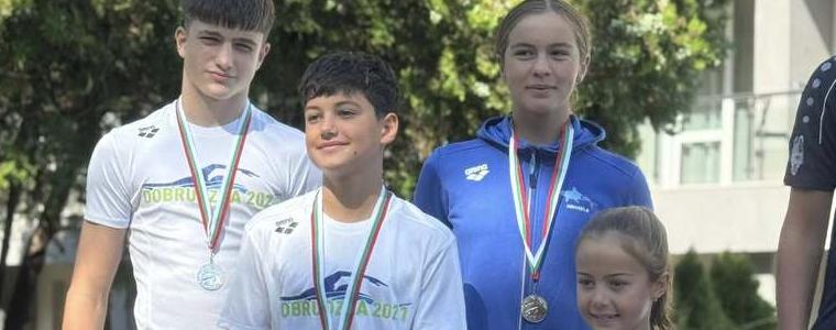 ПЛУВАНЕ: Куп медали за КПС „Добруджа 2021“ от международен турнир в Кранево