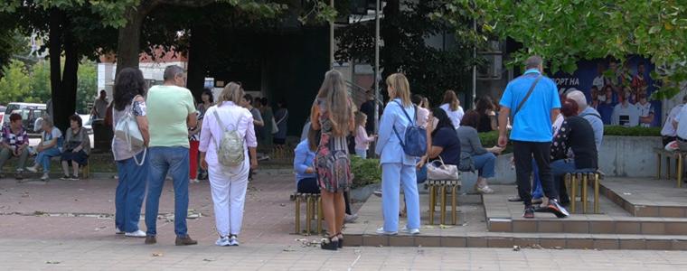 Учебна евакуация на работещите във Високото тяло на площад „Свобода“ (ВИДЕО)