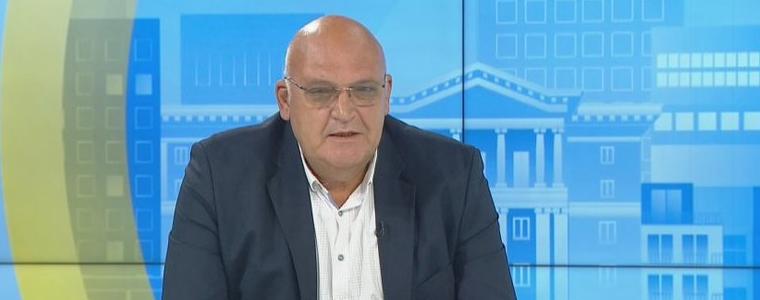Председателят на БЛС: Няма хартия за училище вече