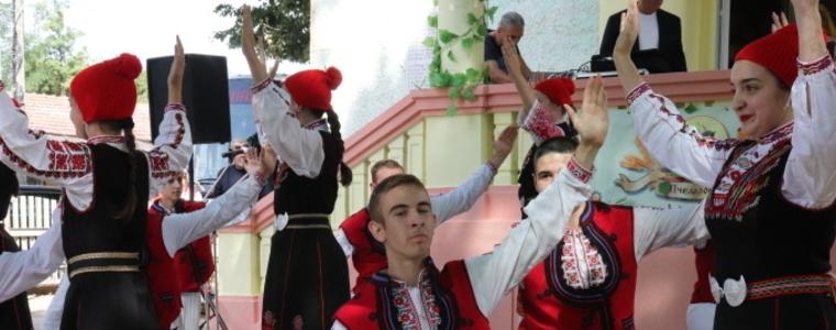 Съборът„Славеи пеят в Пчеларово“ се проведе на 6 септември в добруджанското село