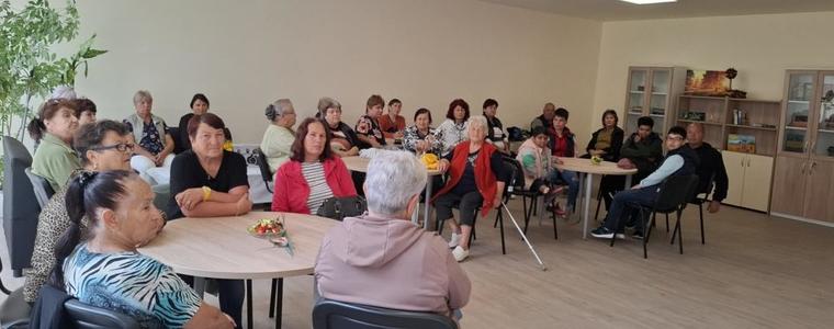 В Крушари откриха официално клуб за хората с увреждания от общината