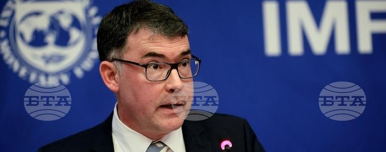 За да се реализират ползите от членството в еврозоната, България трябва да засили фискалната си дисциплина, препоръчват от МВФ