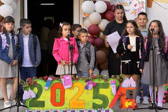 Откриха новата учебна година в ОУ „Стефан Караджа“ в Добрич (СНИМКИ)