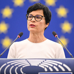 Еврокомисарят по разширяването призова за незабавни преговори с Украйна за членство в ЕС