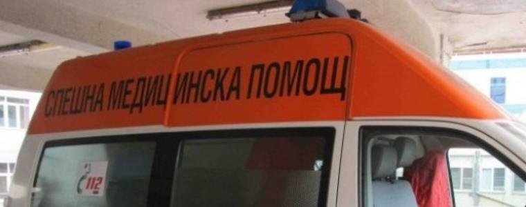 Млад шофьор се преобърна в нива по пътя Добрич - Балчик