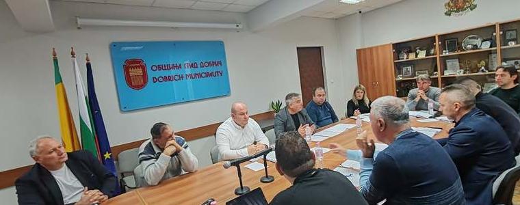 Община Добрич предлага запазване на максималните цени за таксиметров превоз през 2026 г. 