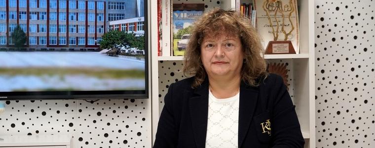 СУ „Любен Каравелов“ отбелязва 40 години с тържествен концерт „Светлината продължава“ (ВИДЕО)