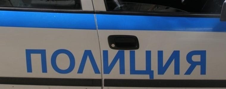 Задържаха мъж, задигнал пари от незаключен микробус в Балчик