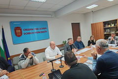 Община Добрич предлага запазване на максималните цени за таксиметров превоз през 2026 г. 