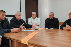 Таксиметрови водачи искат яснота със стоянката до „Стара къща“