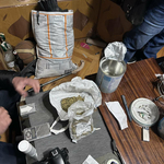 Двама мъже са задържани при акция срещу наркоразпространението в Добрич