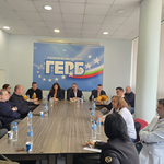 На приемната на ГЕРБ със симпатизанти в Добрич: Още едни избори са изгубено време за България