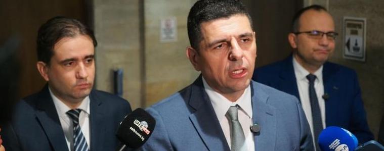 Целта на неделното заседание на ОИК е да отстрани Коцев от поста, заяви Ивайло Мирчев