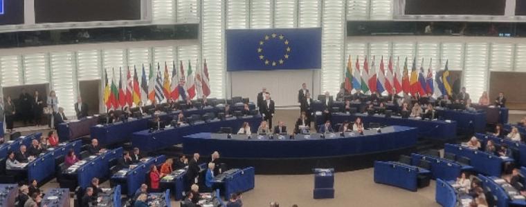 Европарламентът одобри първата по рода си програма за отбранителна промишленост