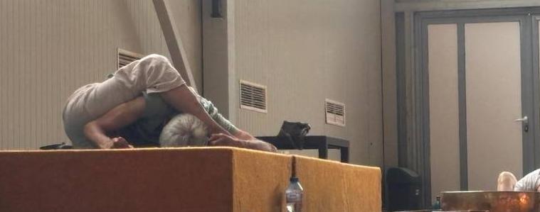 Йога практика и теория в събота по темата:Регресия