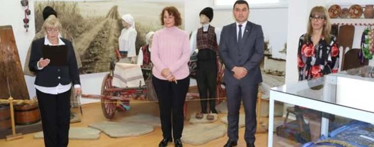 Изложба „От ръцете на майстора – накити, носени с душа“ се откри в Историческия музей в Генерал Тошево