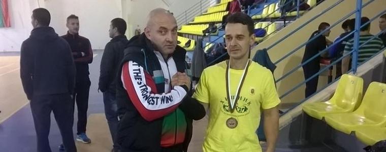 КАНАДСКА БОРБА: 5 медала за състезателите на „Хищник“ от международния турнир в Селановци