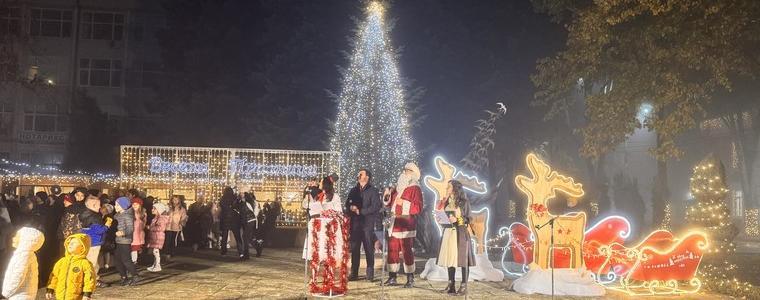 Коледният дух завладя Генерал Тошево (ВИДЕО)