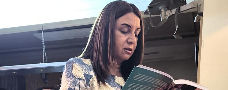София Стойнева представи своята дебютна книга в Каварна