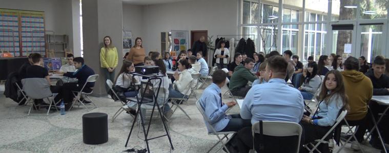 Ученици от три общини влязоха в оспорван куиз двубой по история (ВИДЕО)