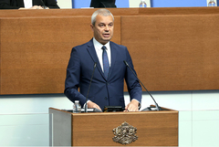 "Възраждане" пита ЕК защо няма реакция за приетата забрана за износ на горива