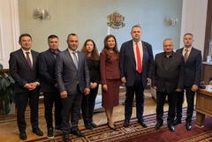 Лидерът на ДПС - Ново начало Делян Пеевски прие кмета на община Крушари