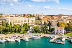 ЖИВОТЪТ Е ПЪТУВАНЕ: Пула – морската перла на Хърватия (ВИДЕО)